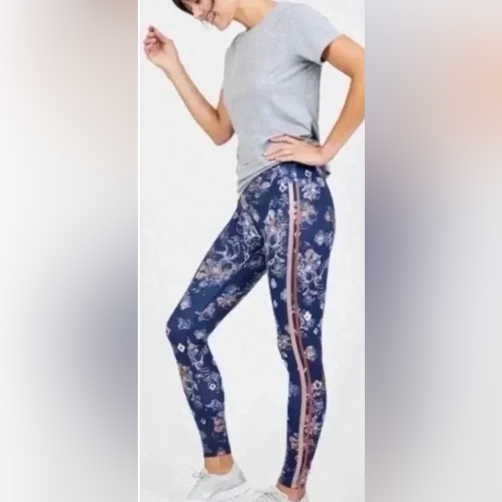 FP Movement Freestyle -high-rise indigo floral leggings